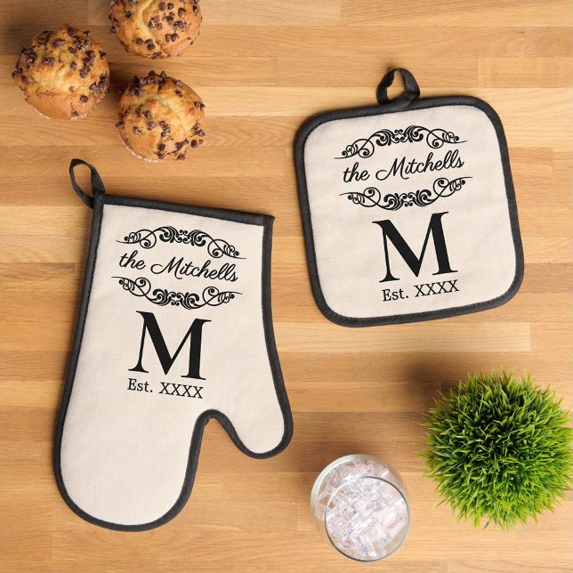 Personalised Antique Black Filigree Scroll Oven Mitt & Pot Holder Set (Creator Uploaded)