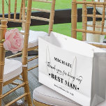 Personalised Best Man Black and White Thank You Large Gift Bag<br><div class="desc">Personalised BEST MAN gift bag with a black and white colour palette. The name template is set up ready for you to add the best man's name as well as the bride & groom's names and wedding date. The thank you wording reads "Thank you for being my best man" in...</div>