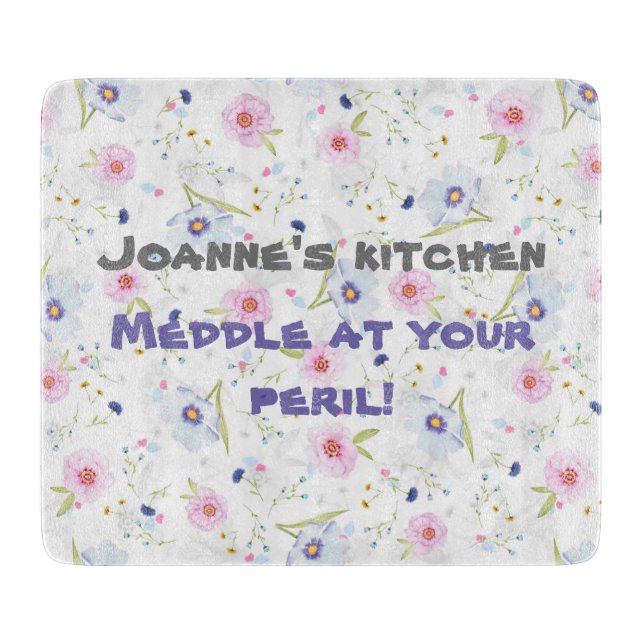 Personalised cutting board with ditsy flowers (Front)
