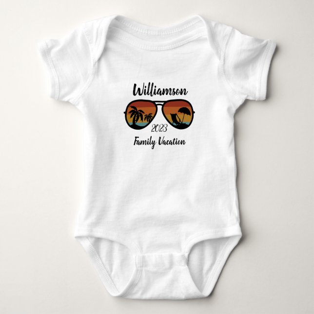 Personalised family vacation baby bodysuit (Front)
