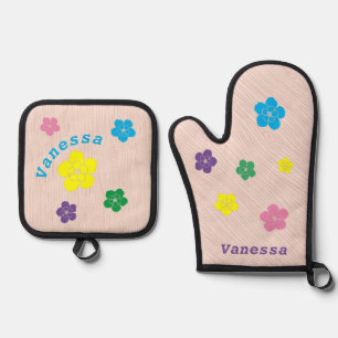 Personalised Flower Cutouts on Woodgrain Backdrop Oven Mitt & Pot Holder Set