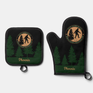 Personalised Funny Sasquatch Location and Research Oven Mitt & Pot Holder Set