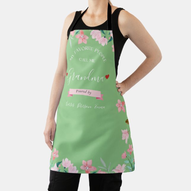  Personalised Grandma Apron With Grandkids' Names (Insitu)