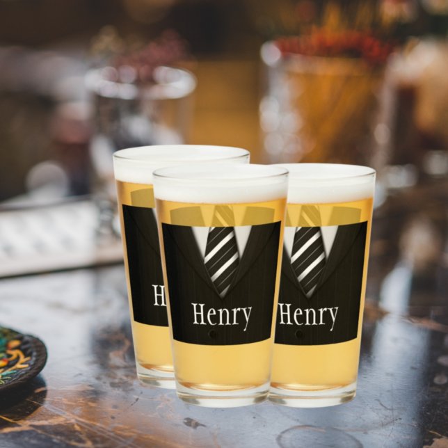Personalised Groomsmen Suit Glass (Creator Uploaded)
