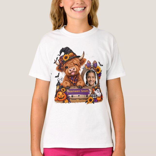 Personalised Highland Cow Halloween Party tshirt  (Front)