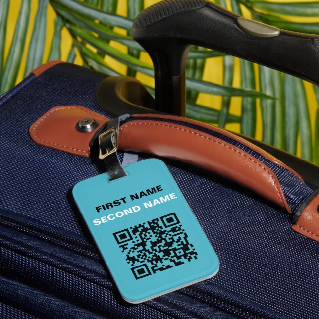 Personalised Luggage Tag (Front Insitu 1)
