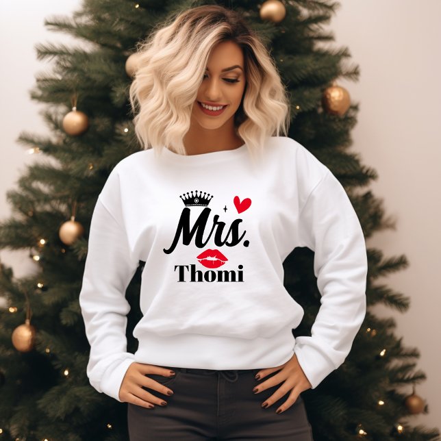 personalised mrs women  T-Shirt (Creator Uploaded)