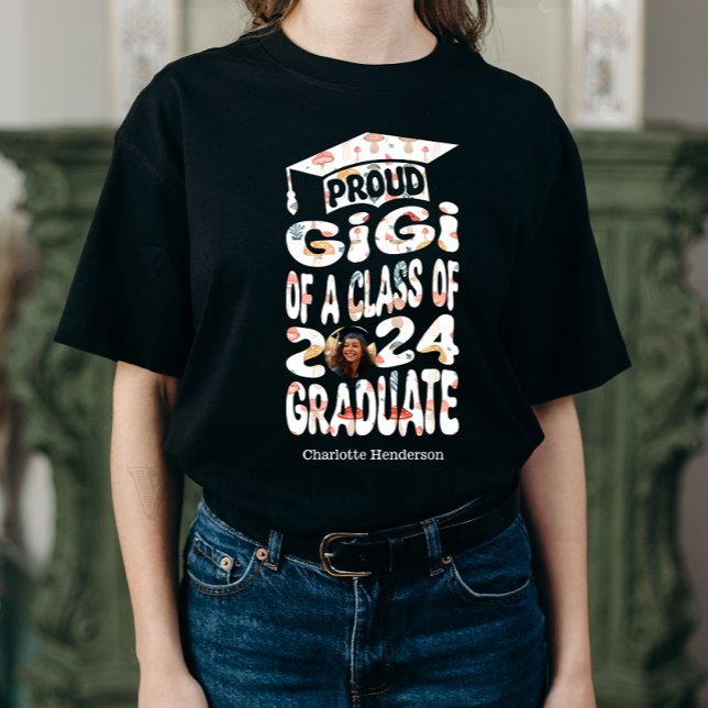 Personalised Name Photo Proud Gigi 2024 Graduate T-Shirt (Creator Uploaded)