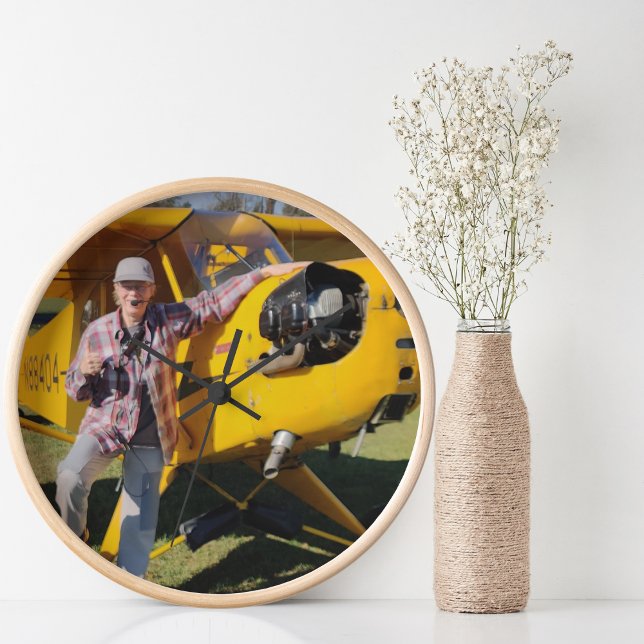 Personalised Photo, Modern, Simple, Minimalist Clock (Creator Uploaded)