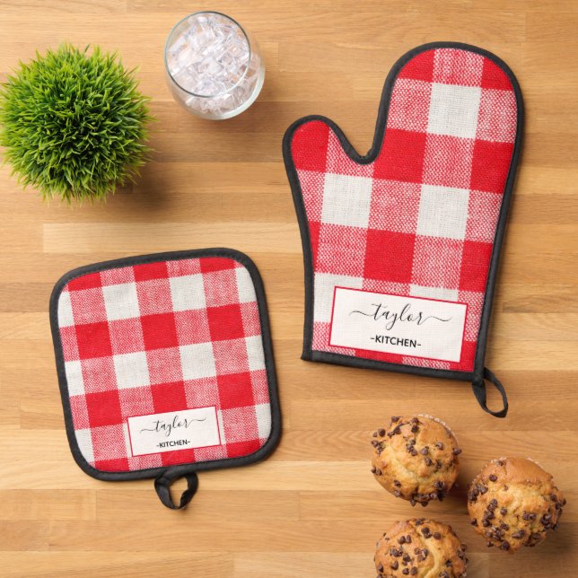 Personalised Red And White Vichy Pattern Oven Mitt & Pot Holder Set (Top Down)