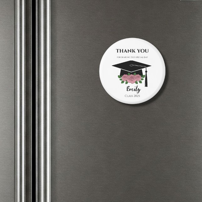 Personalized graduation favors with magnet (Creator Uploaded)