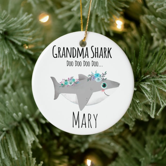 Personalized Grandma Shark Doo Doo Doo Ceramic Tree Decoration (Tree)
