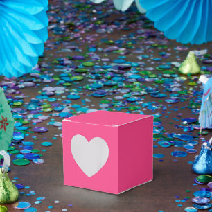 Personalized Pink Favor Boxes – Heart 2x2x2 Style