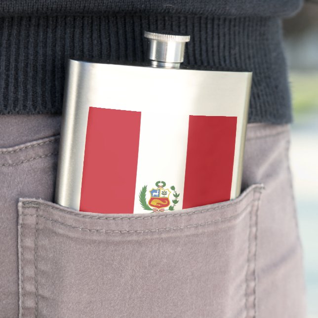 Peru flag hip flask (In Situ)