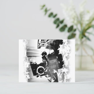 Pessoa Segurando uma cumera dslr Preta Postcard