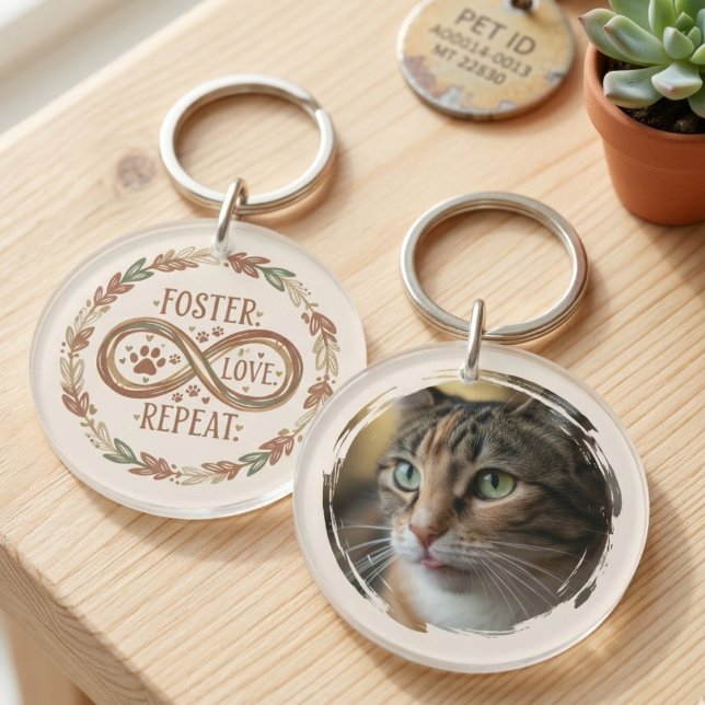 Pet Foster Love Repeat Infinity Wreath Key Ring (Pet foster infinity keychain for a rescue advocate celebrating a successful shelter adoption.)