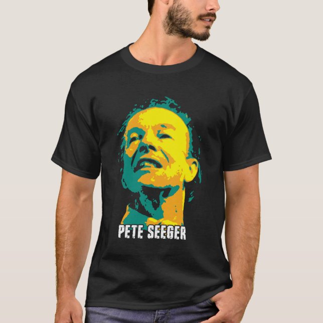 Pete Seeger. an American folk singer and social ac T-Shirt (Front)