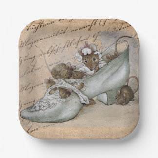 Peter Rabbit (mice in shoe)  Paper Plates