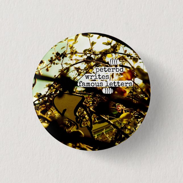 peterbd writes famous letters 3 cm round badge (Front)
