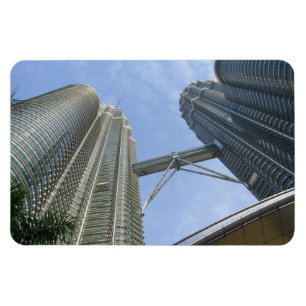 petronas towers high magnet