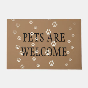 "Pets Are Welcome" Cats & Dogs Pawprints Brown Doormat