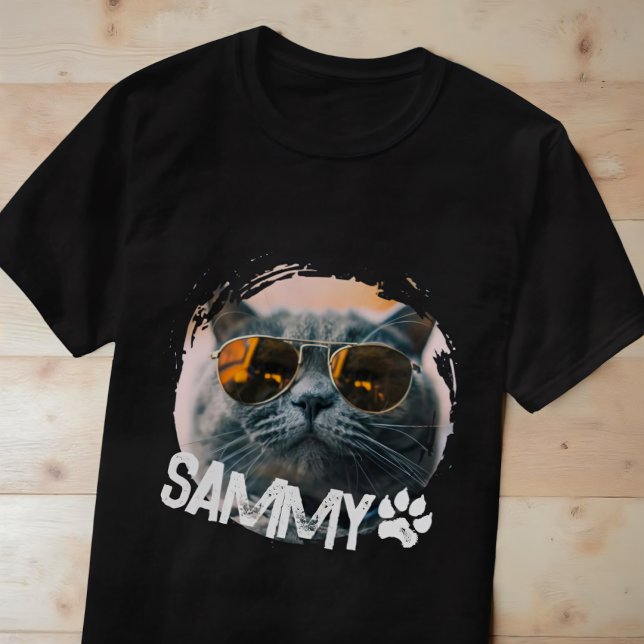 Pet's Simple Modern Grunge Cool Name and Photo T-Shirt (Creator Uploaded)