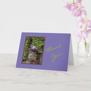 PETUNIAS IN TERRACOTTA POT/ IVY-COVERED WINDOW/THA CARD