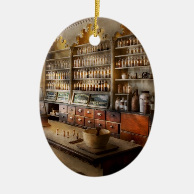 Pharmacist - The dispensatory Ceramic Tree Decoration (Front)