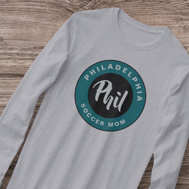 Philadelphia Soccer Mum Philly Love Retro T-Shirt (Creator Uploaded)