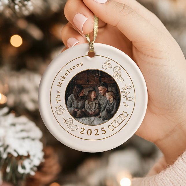 Photo Elegant Gold Line Art Christmas Ceramic Tree Decoration (Creator Uploaded)