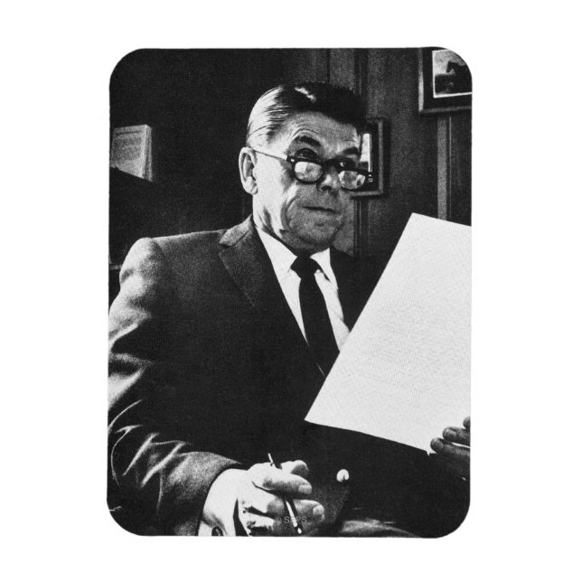 Photograph of Ronald Reagan Magnet (Vertical)