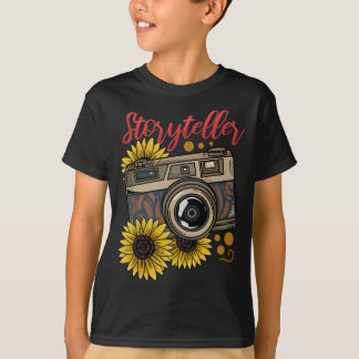 Photographer Photography Storyteller Camera Gift T-Shirt