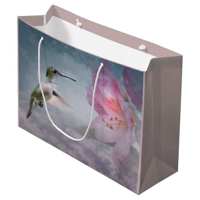 Picaflores Gift Bag (Front Angled)