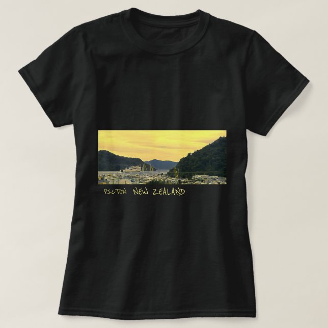 Picton New Zealand Marlborough Sounds travel T-Shirt (Design Front)