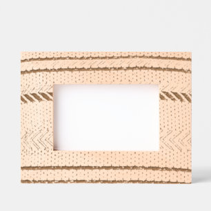 PICTURE FRAME DECORATION STYLE AND DESIGN