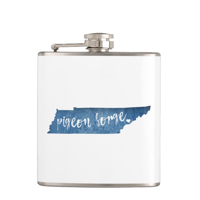 Pigeon Forge Tennessee Wood Grain Hip Flask (Front)