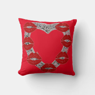Pillow Diamond Heart With Kisses