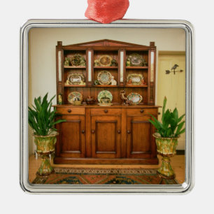 Pine and cedar dresser metal tree decoration