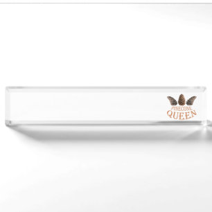 Pine cone queen nameplate