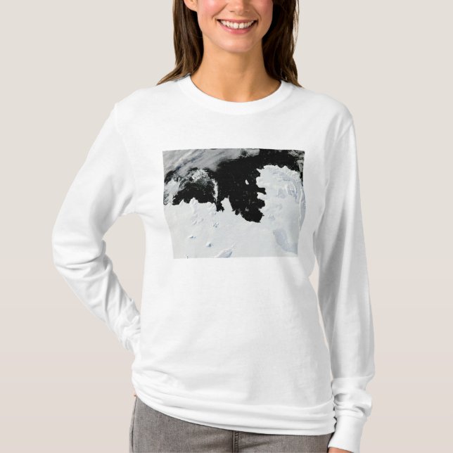Pine Island Bay in West Antarctica T-Shirt (Front)