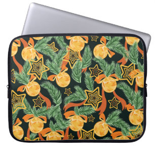 Pine leaves, stars: festive pattern laptop sleeve