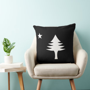 Pine tree and star 1901 flag of Maine State Cushion