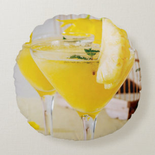 Pineapple and ginger Fresca cocktail Round Cushion
