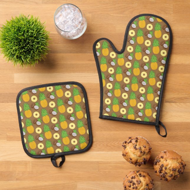  "Pineapple Coconut Bliss" Pattern Oven Mitt & Pot Holder Set (Top Down)