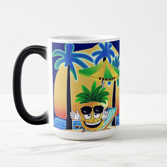 PINEAPPLE ON THE BEACH MAGIC MUG (Left)