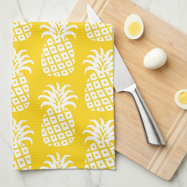 Pineapple Pattern Yellow & White Tea Towel (Quarter Fold)