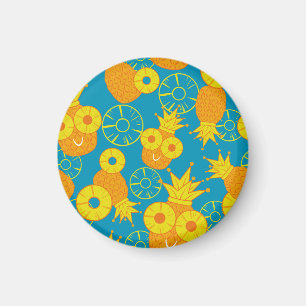Pineapple Rings: Doodle Cartoon Vintage. Magnet