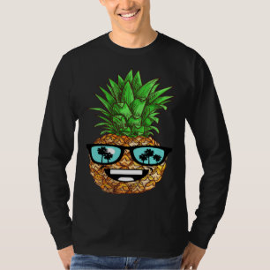Pineapple sunglasses aloha beaches hawaii hawaiian T-Shirt