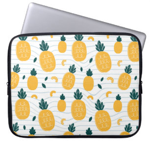 Pineapples seamless pattern laptop sleeve
