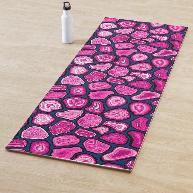 Pink agate slices yoga mat (In Situ)